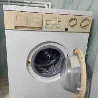 لباسشویی آزمایش|ماشین لباسشویی و خشک‌کن لباس|صحنه, |دیوار