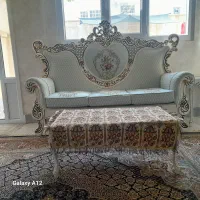 مبل نیمه استیل تمیز و مرتب