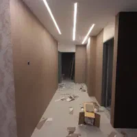 نصاب کاغذ دیواری ، نصب پوستر ، ابزار|خدمات پیشه و مهارت|شیراز, میانرود|دیوار