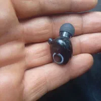 یک عدد هندزفری