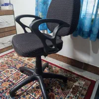 صندلی اداری سالم