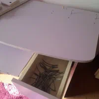 میز تحریر|میز تحریر و کامپیوتر|اندیشه, اندیشه فاز ۳|دیوار