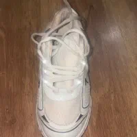 کتونی سفید در حد نو|کیف، کفش، کمربند|تهران, فرمانیه|دیوار