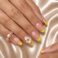 کاشت ناخن حرفه ایی ـ قیمت ویژه
