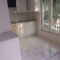 40-متری-خوش-نقشه-با-آسانسور-و-انباری