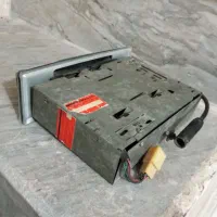 رادیو پخش کاست خور عتیقه|کلکسیون اشیاء عتیقه|قم, نیروگاه|دیوار