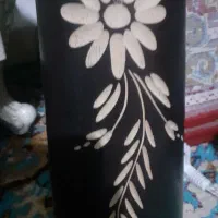 گلدون و گل مصنوعی