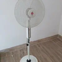 پنکه ایستاده