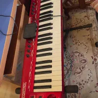 میدی کنترلر بهرینگر