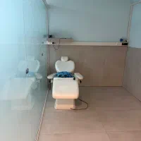 استخدام تکنسین کاشت در کیلینیک زیبایی