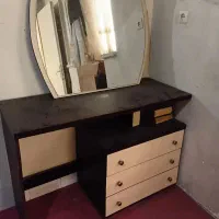 تخت وکنسول