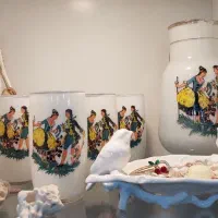 قدیمی جات کاملا سالم و در حد نو