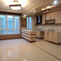 ۶۵ متر_ خوش نقشه _ غرق در نور _ occasion