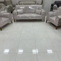 یک دست مبل راحتی رنگ کرم ۷ نفره نو