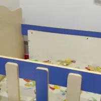 تخت کودک و نوزاد کنار مادر تمیز|تخت و سرویس خواب|مشهد, امیریه|دیوار