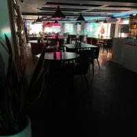 استخدام نیروی کار خانوم