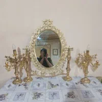 آینه‌وشمعدان‌قدیمی‌سالم‌است‌فوری‌برای‌فروش