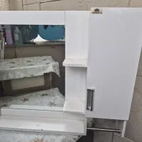 آینه باکس دار سرویس بهداشتی