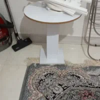 مقداری وسایل برا فروش گذاشتم
