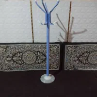 چوب لباسی ایستاده