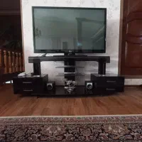 میز تلویزیون درحدنو۸۰۰۰۰۰تومان
