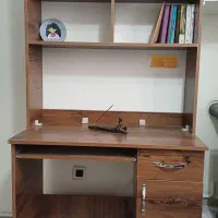 فروش میز و کتابخونه متصل.