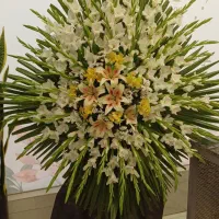 تاج گل ترحیم ، پایه گل تسلیت