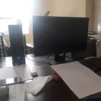 کارمند مترجم زبان