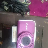 دوربین canon در حد نو نو