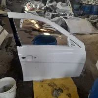 در چپ و راست دنا پلاس در جلو چپ راست سورن پلاس در
