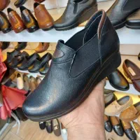 یه جفت کفش لنگه گم شده