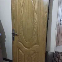 دو عدد در چوبی