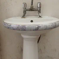 روشویی به همراه شیر