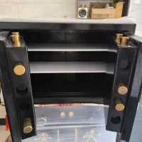 گاوصندوق سفارشی زیرویترینی ورق ۱۰ برند ارگ|ابزارآلات|شیراز, کوزه گری|دیوار