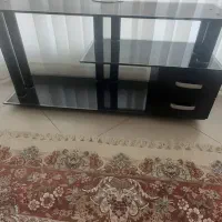 میز تلویزون شیشه ای