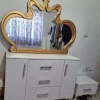 تخت خواب دونفره ومیزآرایش|تخت و سرویس خواب|ایلام, |دیوار