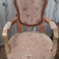 مبل نه نفره به همراه میز سالم و تمیز|مبلمان خانگی و میز عسلی|قم, چهل درخت|دیوار