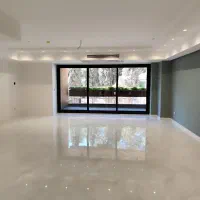 آپارتمان 220متری سه نبش دوپارکینگ