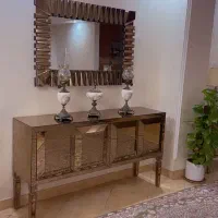 آینه و کنسول در حد نو