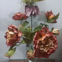 ۵ شاخه گل خارجی و گلدان