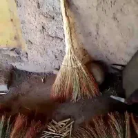 جارو دستی بزرگ و محکم دارم فقط 80تومن|لوازم نظافت|گرگان, |دیوار