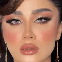 میکاپ‌کار هستم اماده همکاری با سالن دارها