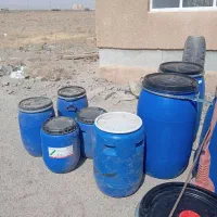 بشکه های پلاستیکی