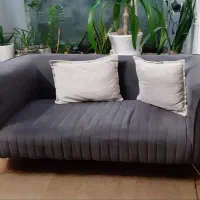 یک دست مبل هفت نفره خیلی عالی بفروش می رسد