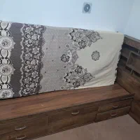 تخت یک نفره