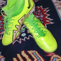 کفش فوتبال|کیف، کفش، کمربند|یاسوج, |دیوار