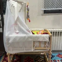 گهواره تمام چوب ترکیه ای|تخت و صندلی بچه|گلستان (تهران), |دیوار