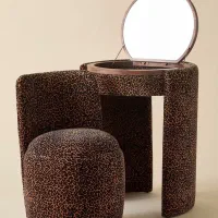 میز ارایش خاص