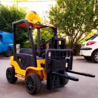 ماشین شارژی لیفتراک درحد آکبند تا 15 سال|اسباببازی بچه|تبریز, |دیوار