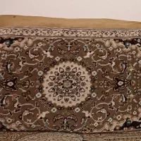 دو عدد پشتی فیلی یا گردویی